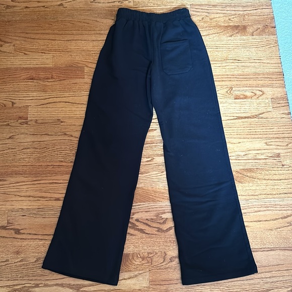 NWOT DOROTEA STAR LOGO WIDE-LEG SWEATPANTS IN BLACK - Picture 9 of 10
